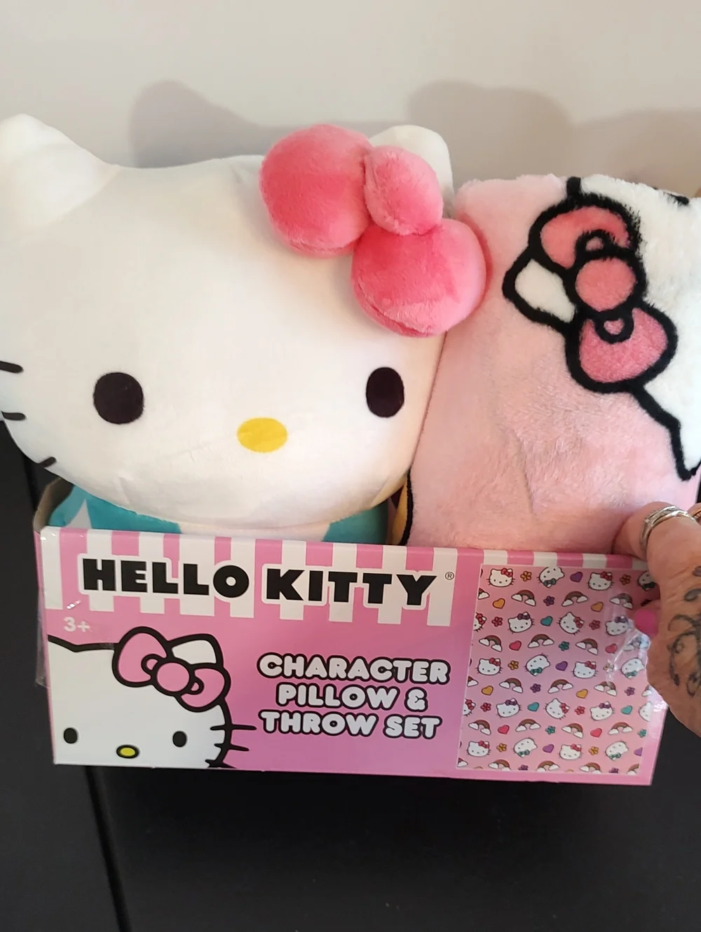 Hello Kitty Big Beautiful Bundle - Picture 6 of 14